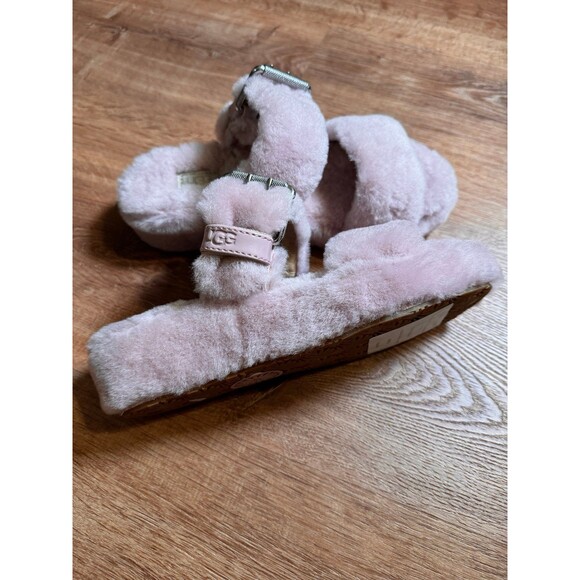UGG Fluff Slippers new women’s 6 - Picture 5 of 5